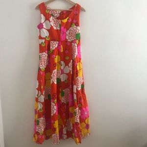 Beautiful long vintage 60s dress with bright floral pattern 🌸